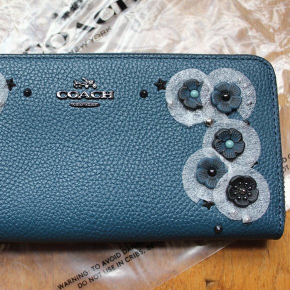 Coach Accordion Zip Wallet Mineral Willow Floral ***SOLD*** - Picture 4 of 10